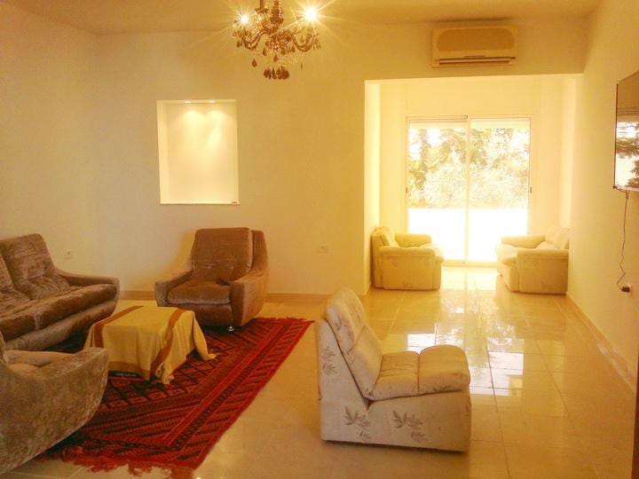 La Soukra La Soukra Location Appart. 2 pices Luxueux s2 meubl par semaine