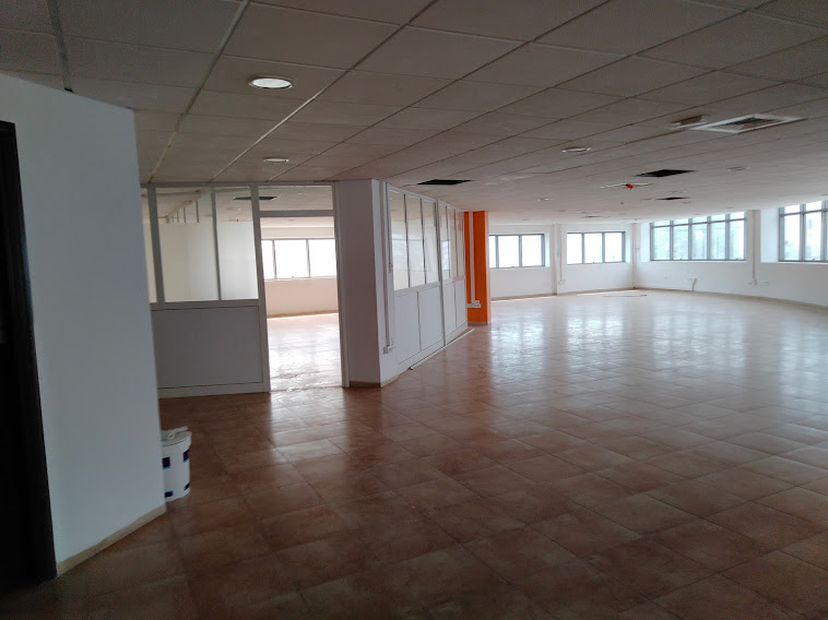 La Soukra Charguia 2 Bureaux & Commerces Bureau Spacieux open space 1543 m  charguia 2