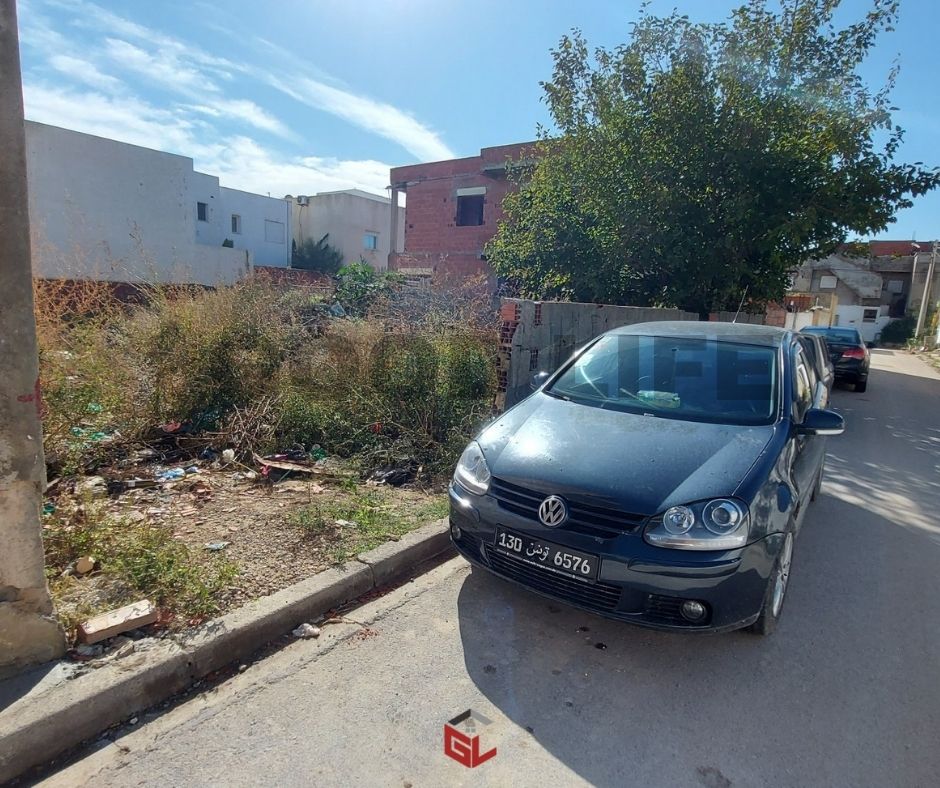 La Marsa Cite Bhar Lazreg Terrain Terrain nu Terrain  bhar lazreg