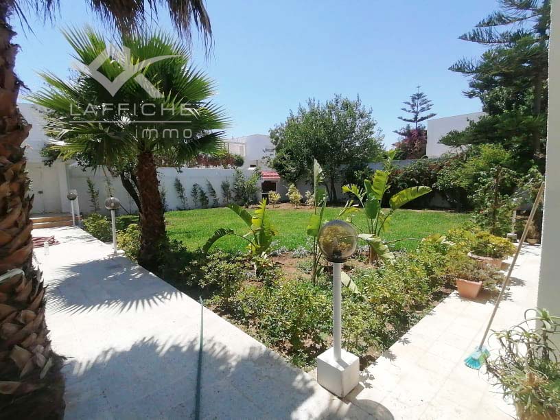 La Marsa Cite El Moez Vente Maisons Grande villa  la marsa 1444