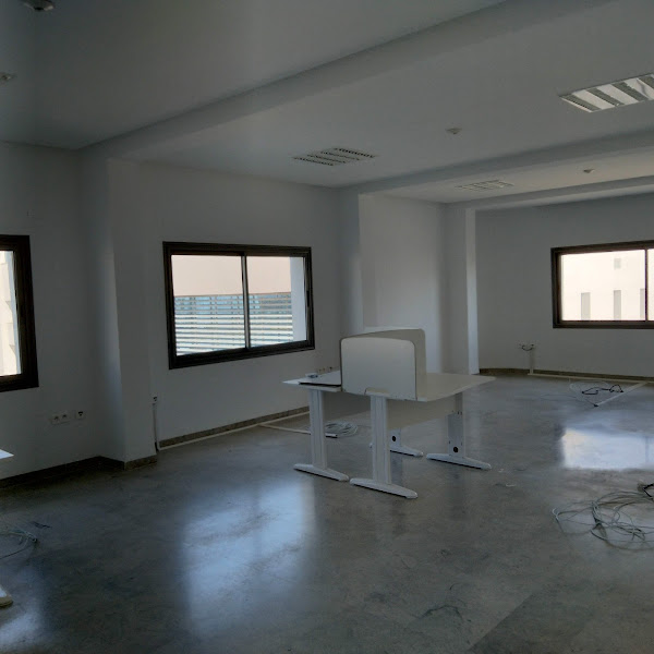 La Soukra Charguia 2 Bureaux & Commerces Bureau Trs beau bureau 200 m2  charguia 2