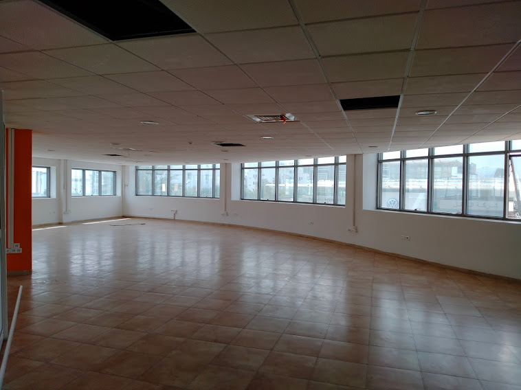 La Soukra Charguia 2 Bureaux & Commerces Bureau Super bureau en open space 650 m2  charguia 2