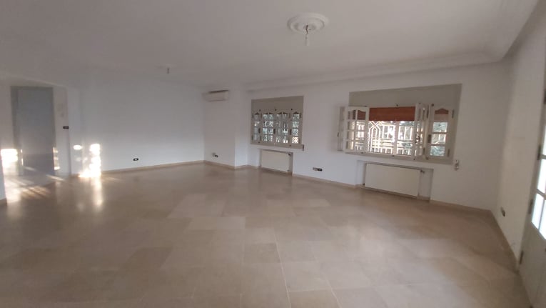 La Marsa Marsa Ennassim Location Appart. 4 pices Etage de villa a la marsa