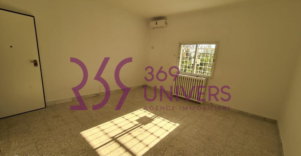 La Marsa Marsa Ennassim Location Maisons Villa s4 avec jardin a la marsa ref rh012