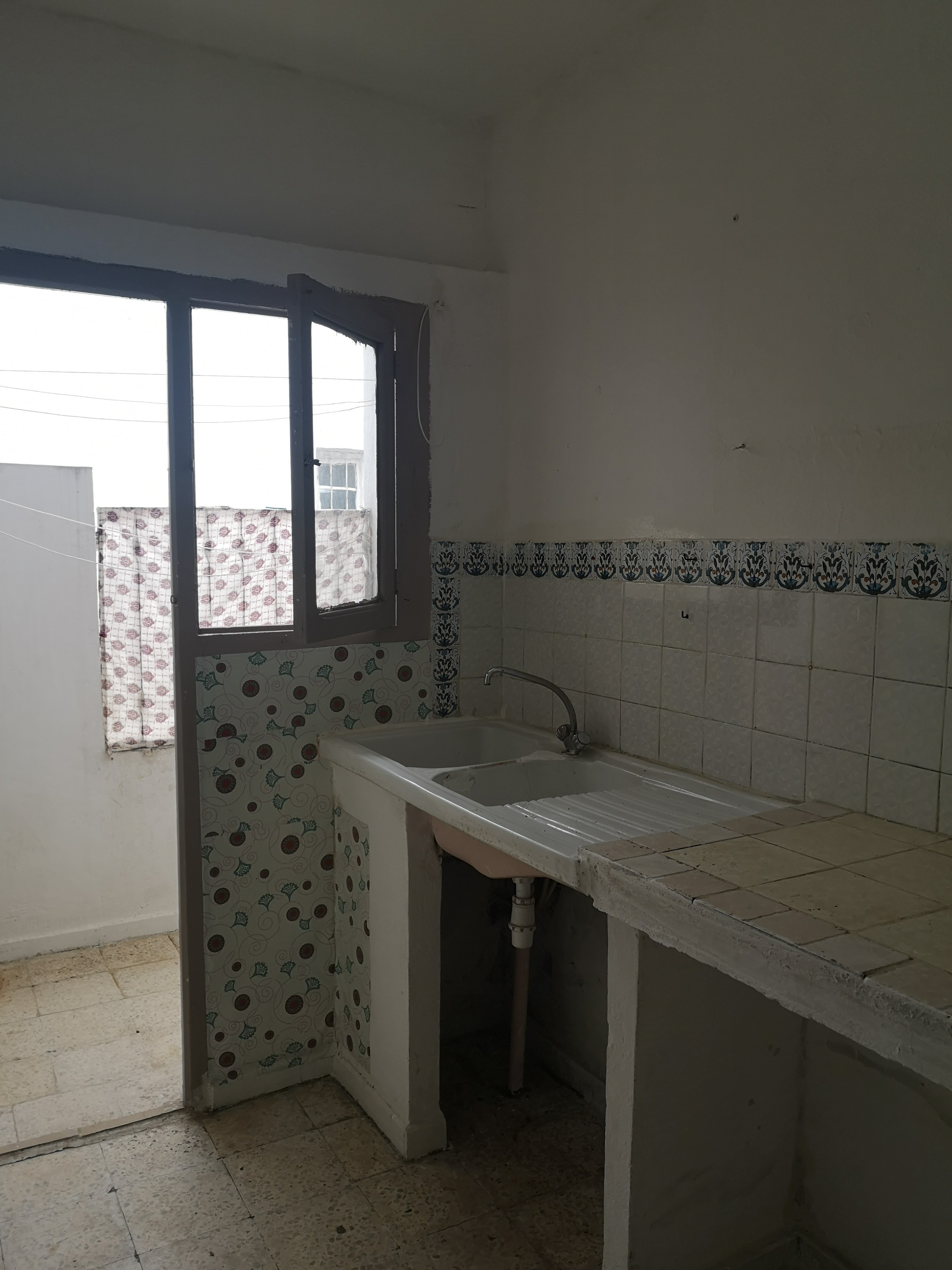 El Ouerdia El Ouerdia Location Appart. 2 pices Appartement 2 p et sjour  ouardia 4 tunis