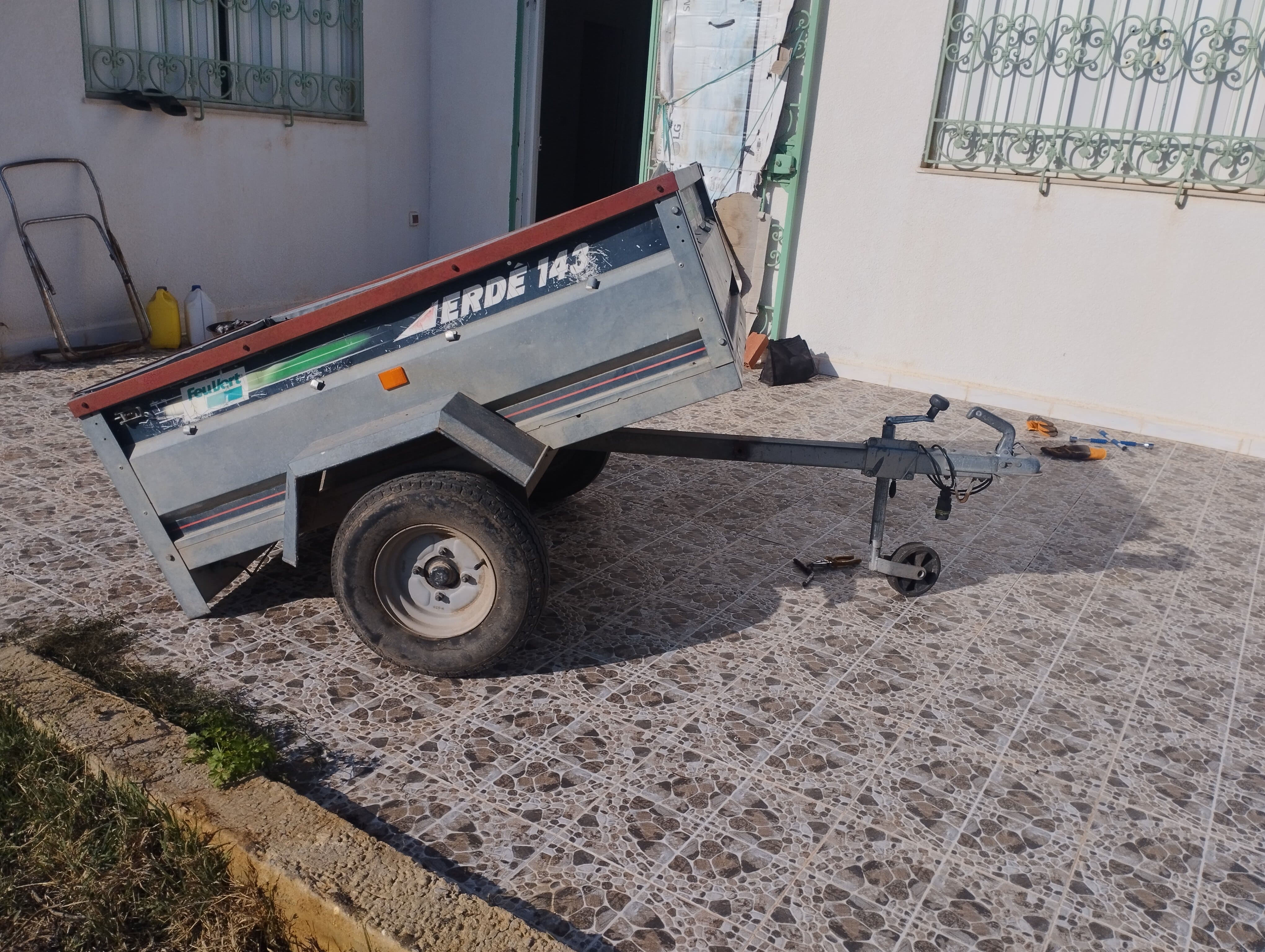 El Haouaria El Haouaria Autre Autre Remorque voiture erde 143