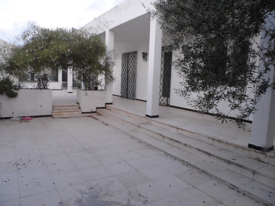 Akouda Akouda Vente Maisons Villa entoure d'un grand jardin akouda