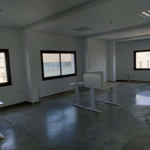 La Soukra Charguia 2 Bureaux & Commerces Bureau Coquette bureau 190m2  charguia 2