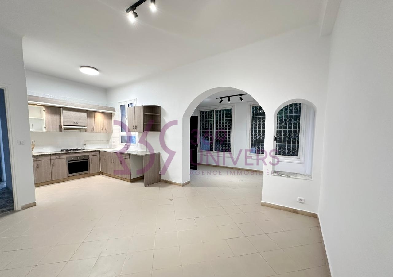 La Marsa Marsa Ennassim Location Maisons Villa avec jardin  la marsa ref rh078