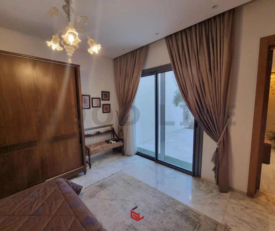 La Soukra Chotrana 2 Vente Appart. 5 pices+ Magnifique appartement avec jardin  chotrana 2