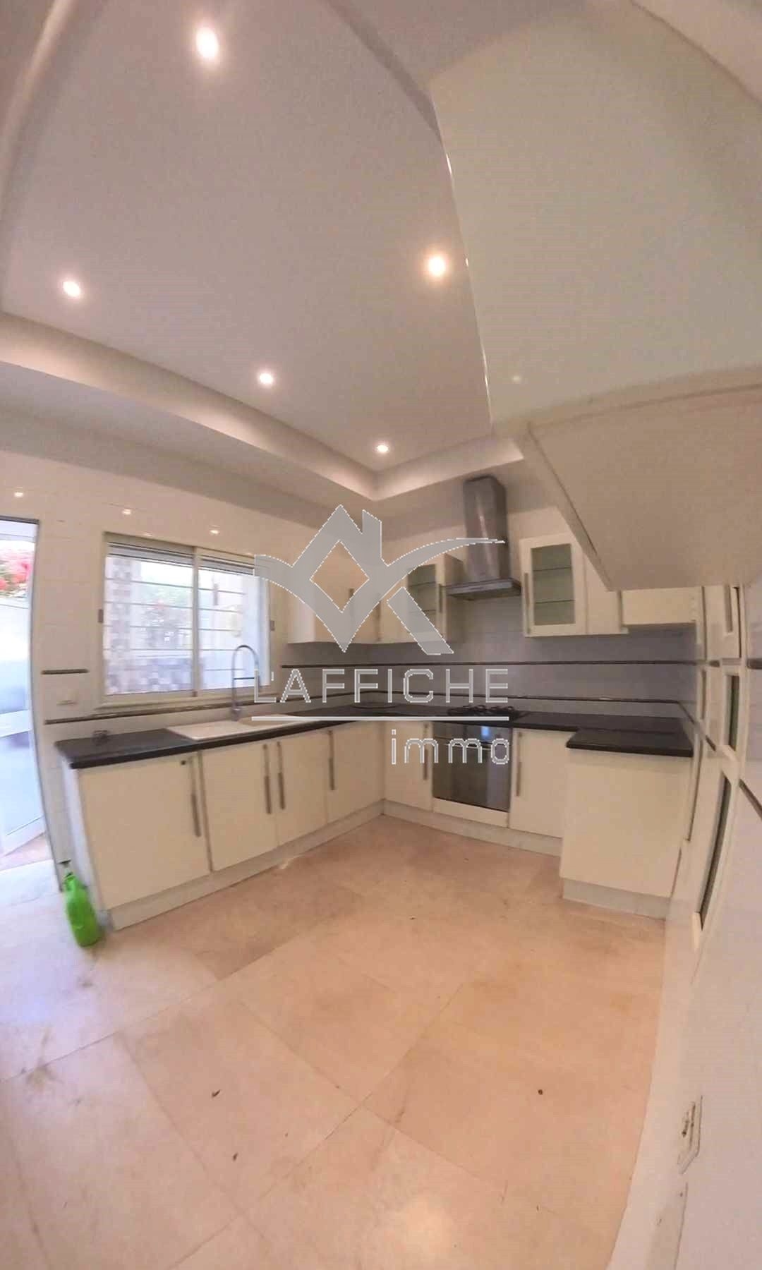 La Marsa Marsa Safsaf Location Appart. 4 pices Beau rdc s3  la marsa ref1869