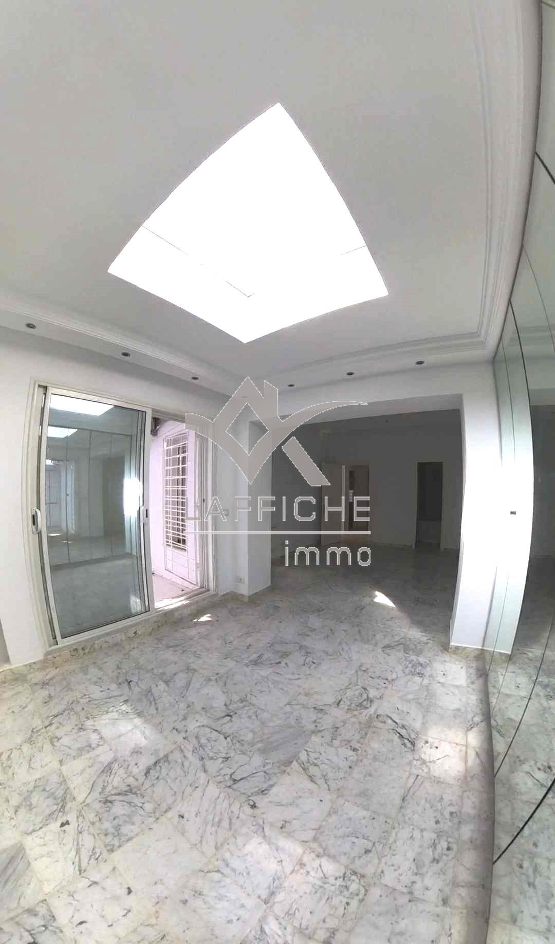 La Marsa Marsa Safsaf Location Appart. 4 pices Beau rdc s3  la marsa ref1869