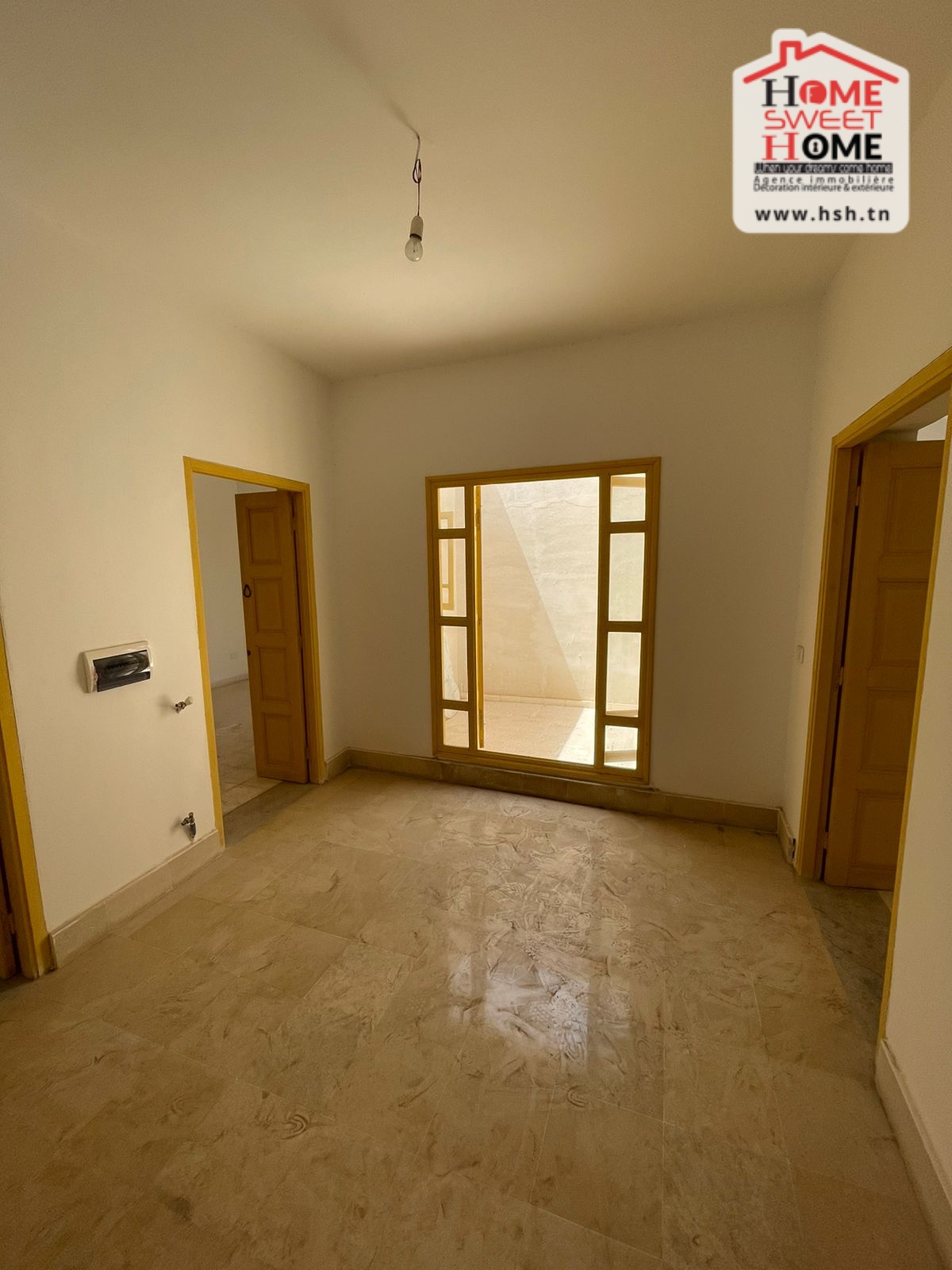 Bab Souika Bab Souika Location Appart. 4 pices Etage de villa esafa  beb souika