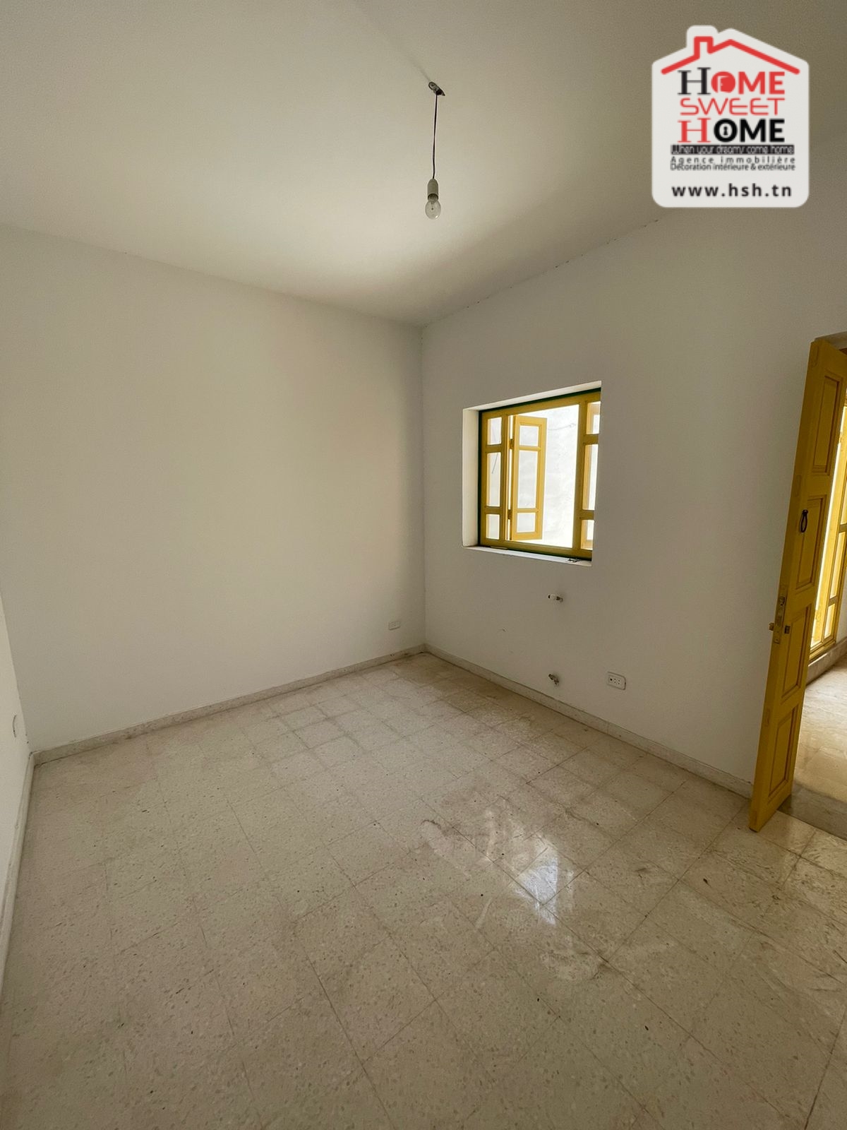 Bab Souika Bab Souika Location Appart. 4 pices Etage de villa esafa  beb souika