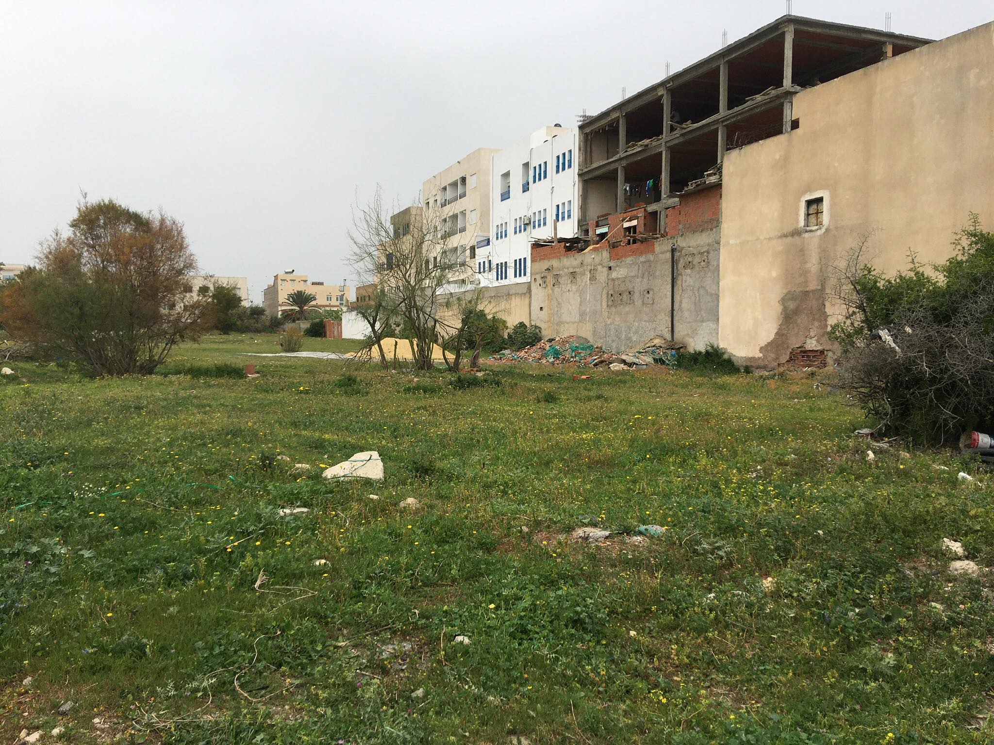 La Soukra Aeroport Tunis Carthage Terrain Terrain nu Terrain  sokra