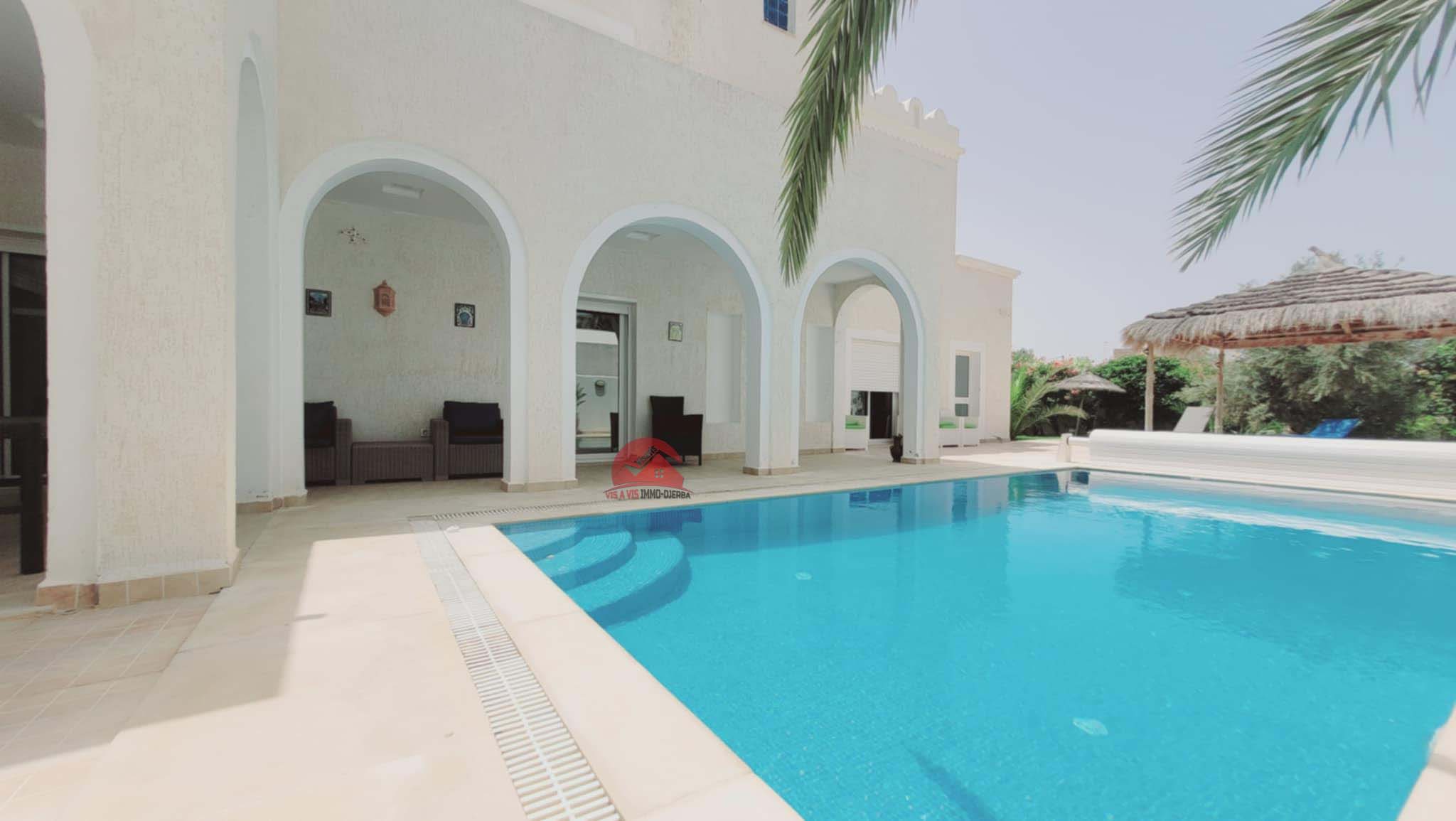 Djerba - Midoun Aghir Vente Maisons Villa avec piscine a djerba aghir zu ref v681