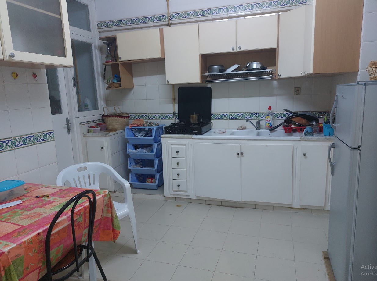 La Soukra Cite Hedi Nouira Location Appart. 3 pices Chambre pour jeune fille  cit hedi nouira