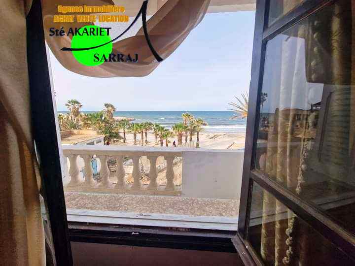 Sousse Ville Sousse Corniche Vente Appart. 4 pices Appartement pieds dans l'eau  centre ville sousse