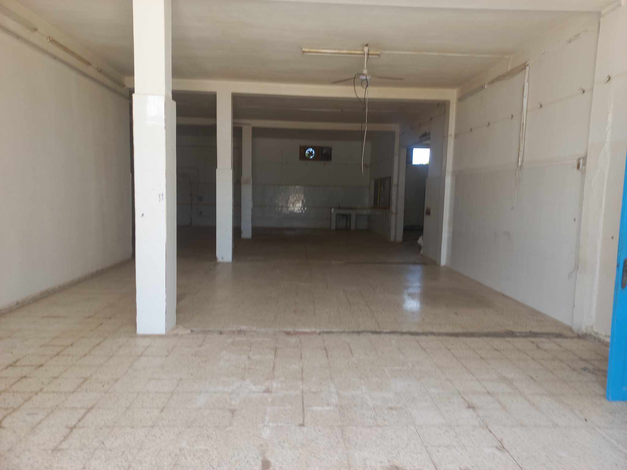 La Soukra Chotrana 2 Bureaux & Commerces Atelier,Garage Dpt de 300m  chotrana2