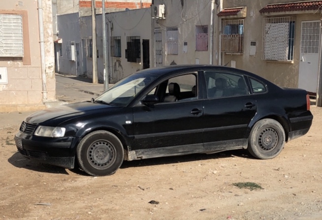 Ezzouhour (Tunis) Cite Ezzouhour Volkswagen Passat Volkswagen passt b5