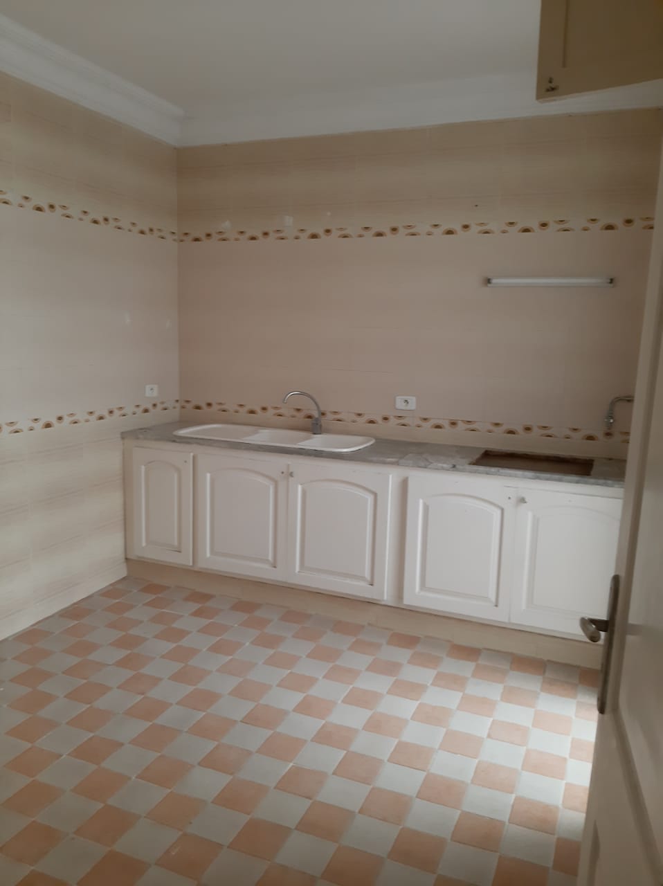 El Kram Le Kram Ouest Location Appart. 3 pices Appartement s plus 2