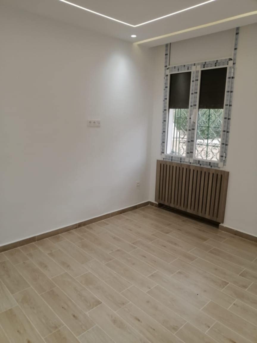 Cite El Khadra Cite Jardins Location Appart. 5 pices+ Appartement s plus 4 au cit jardins