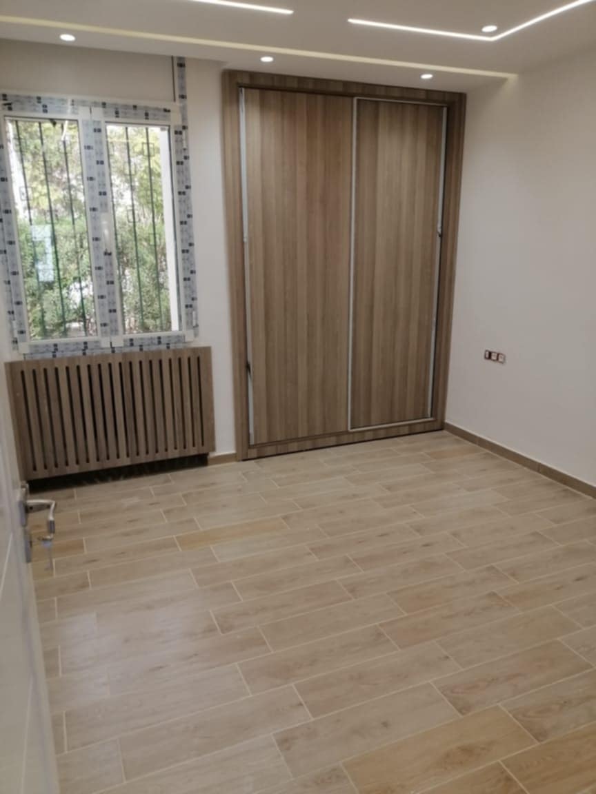 Cite El Khadra Cite Jardins Location Appart. 5 pices+ Appartement s plus 4 au cit jardins