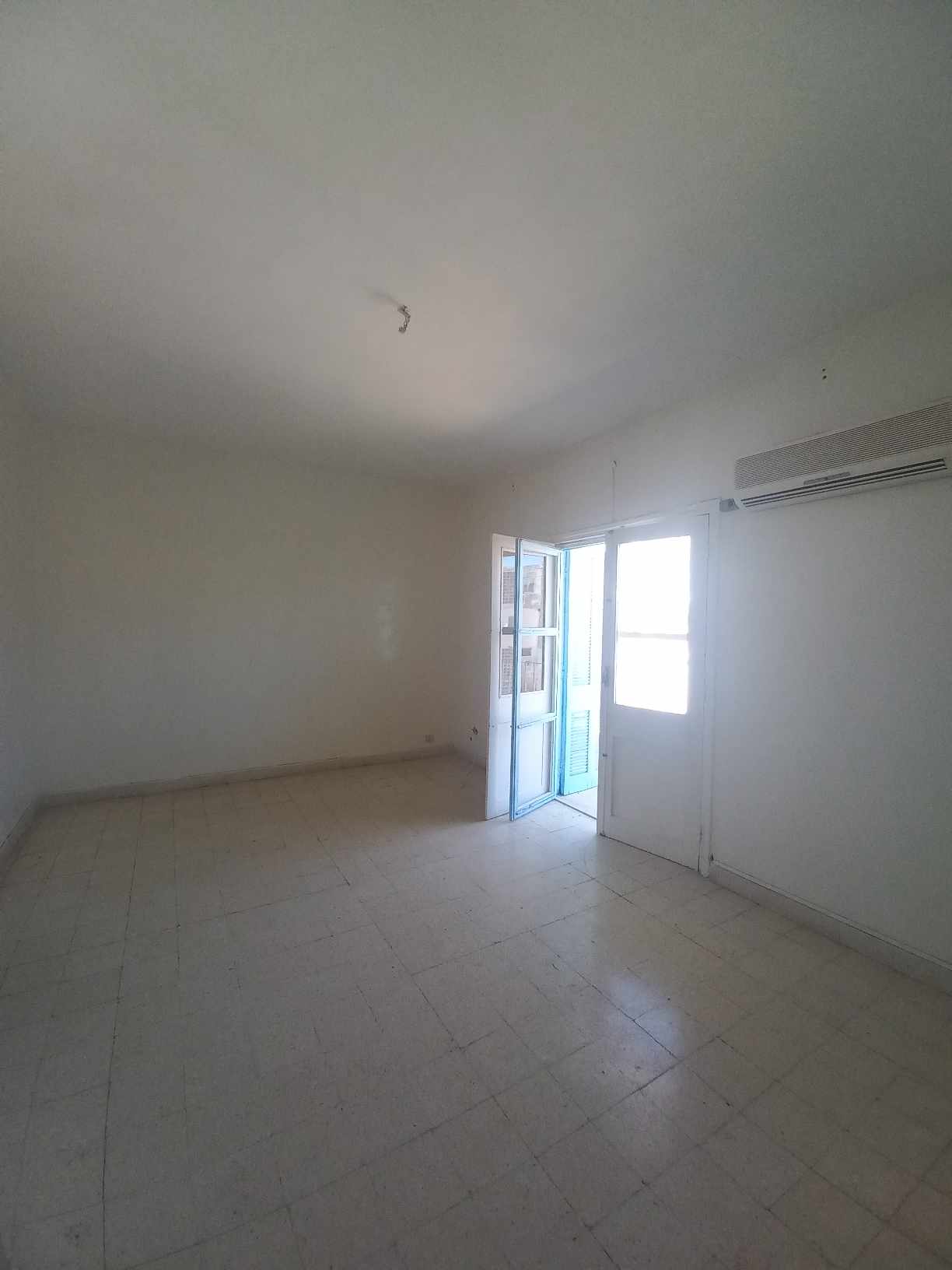 Ezzahra Cite El Habib Vente Appart. 2 pices Appartement s2  ezzahra lyce