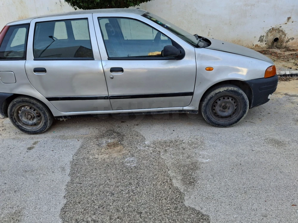 Mannouba La Mannouba Fiat Punto Fiat punto 1