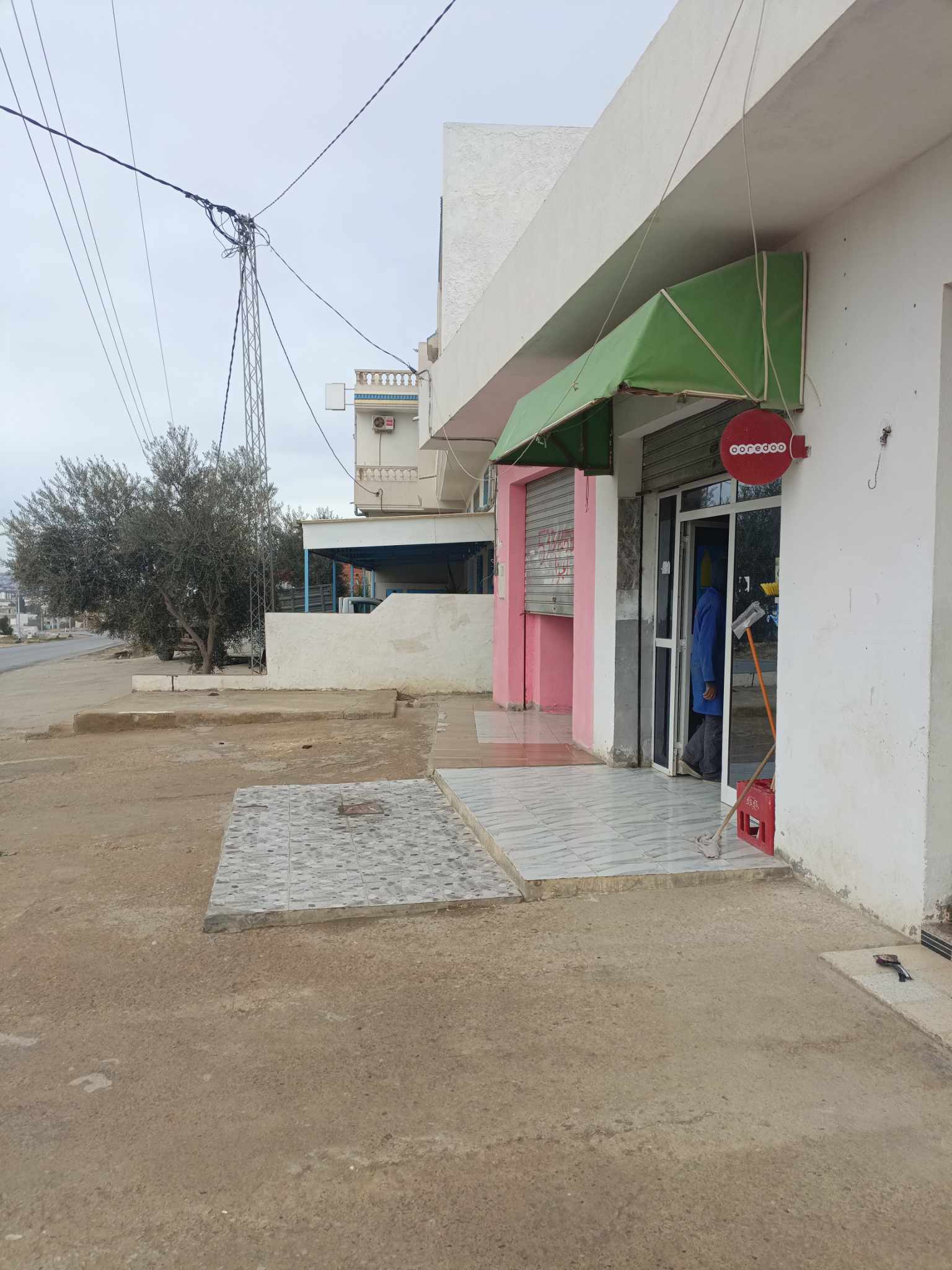 Hammamet Hammamet Bureaux & Commerces Atelier,Garage Av 3 garages  hammamet sud