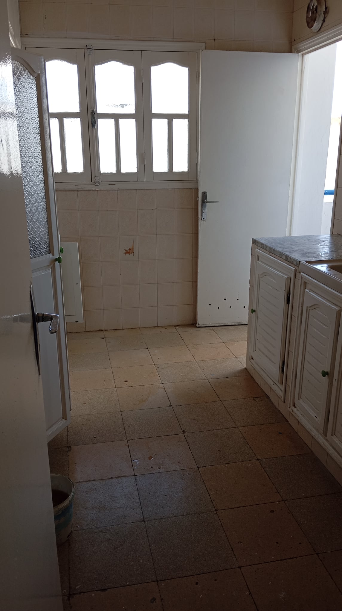 Ezzouhour (Tunis) Cite Ezzouhour Vente Appart. 3 pices Joli appartement au quatrime tage