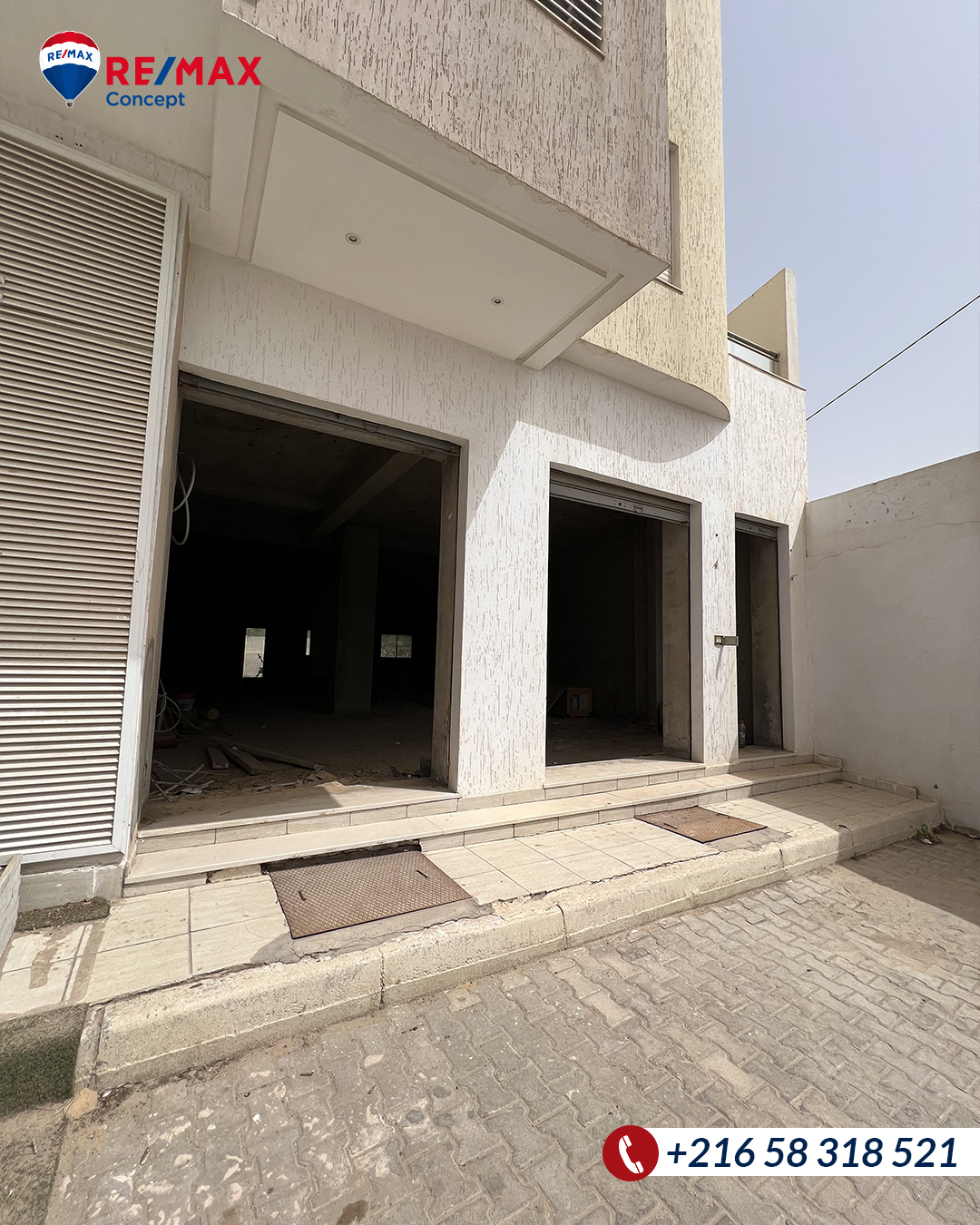 Sfax Ville Sfax Bureaux & Commerces Surfaces Deux locaux commerciaux