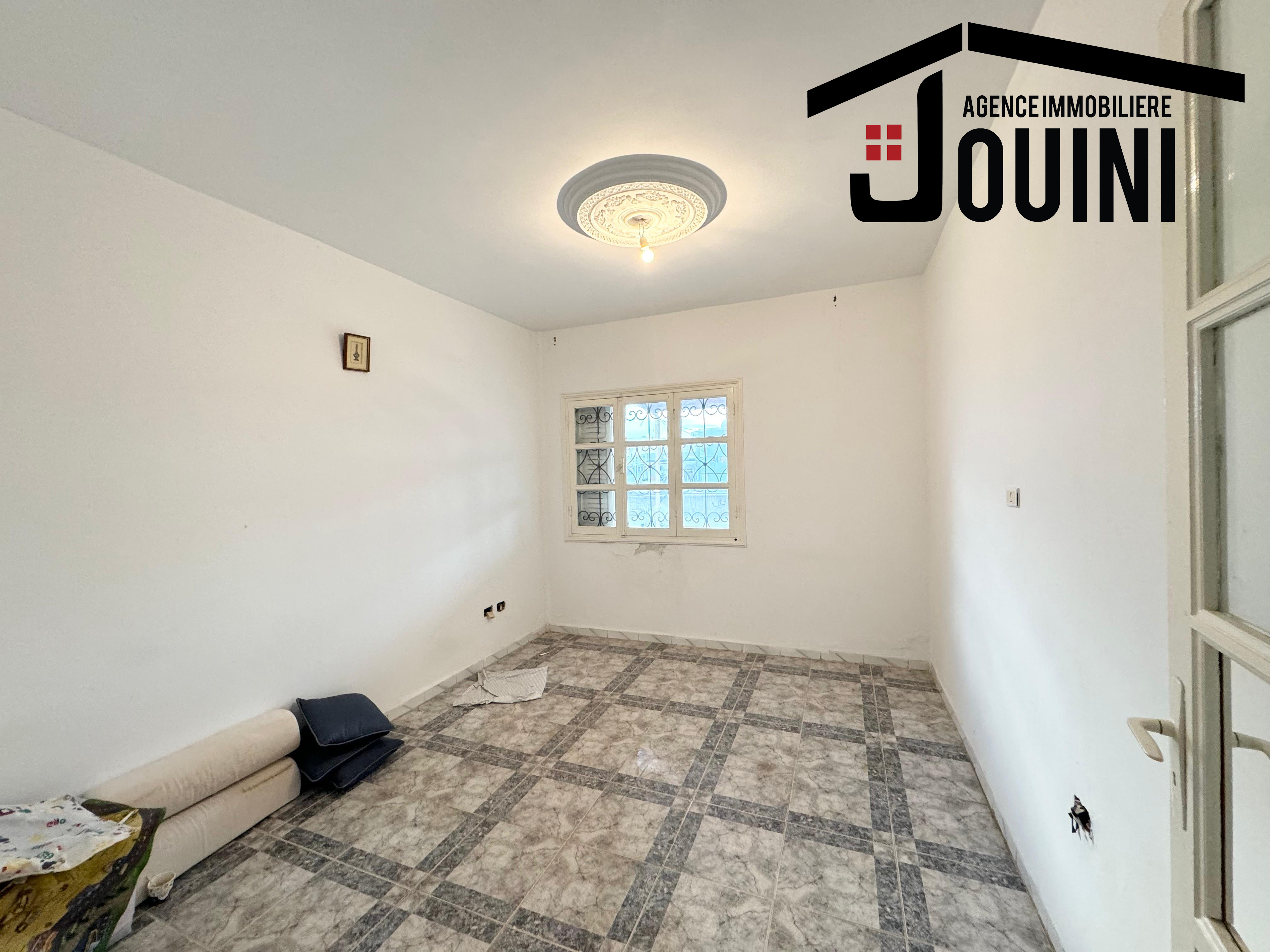 Douar Hicher Douar Hicher Vente Appart. 4 pices Appartement s3  douar hicher