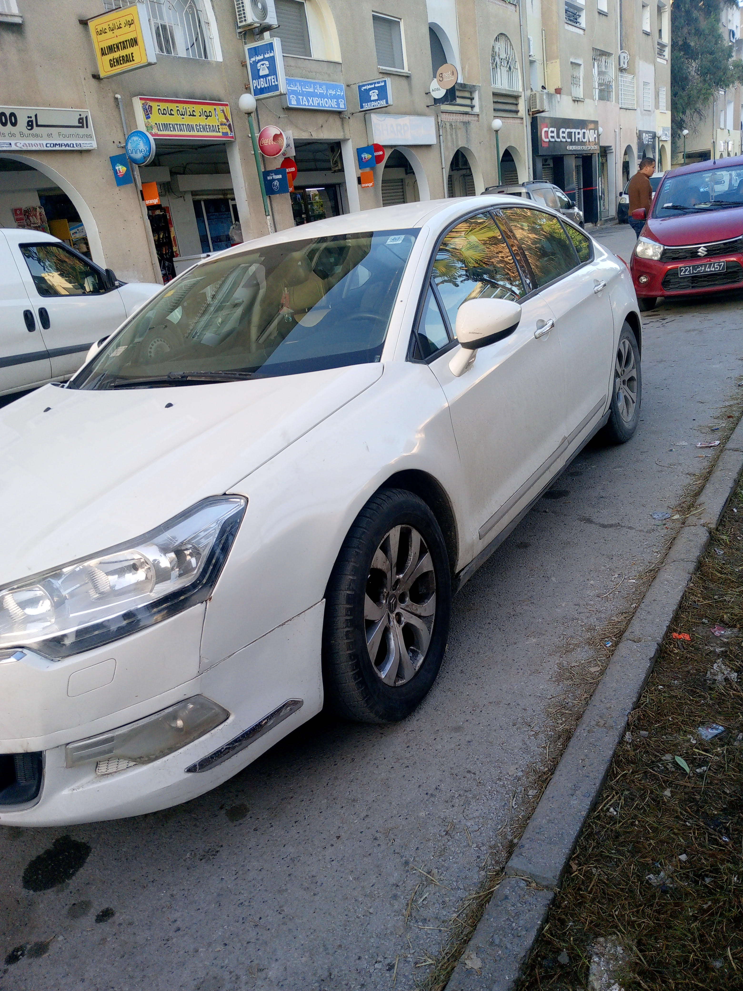 Nabeul Nabeul Citroen C5 Trs belle c5 exclusive hydro active essence