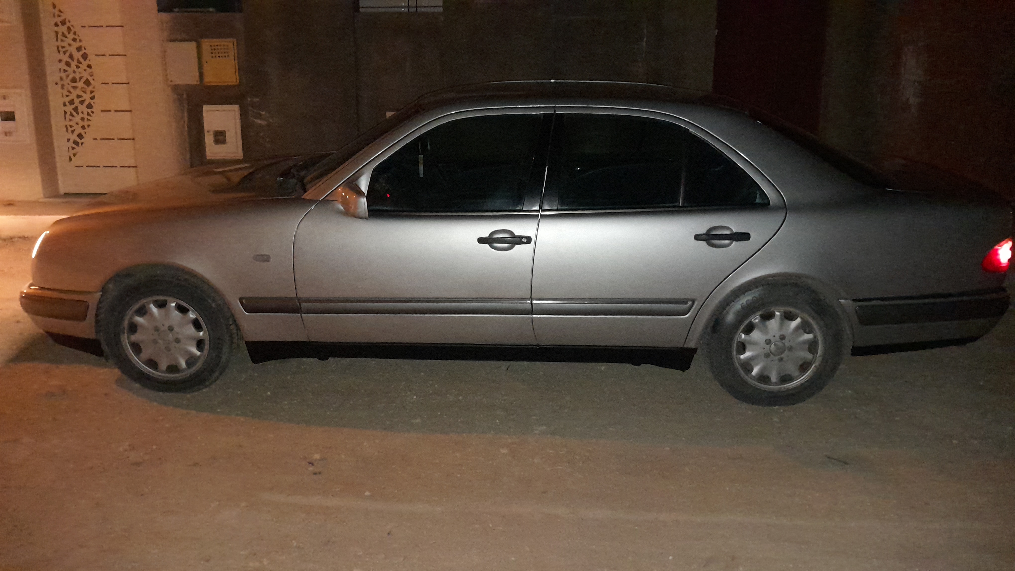 Cite El Khadra Cite Oplympique Mercedes E Urgent cde mercedes w210 e250 disel