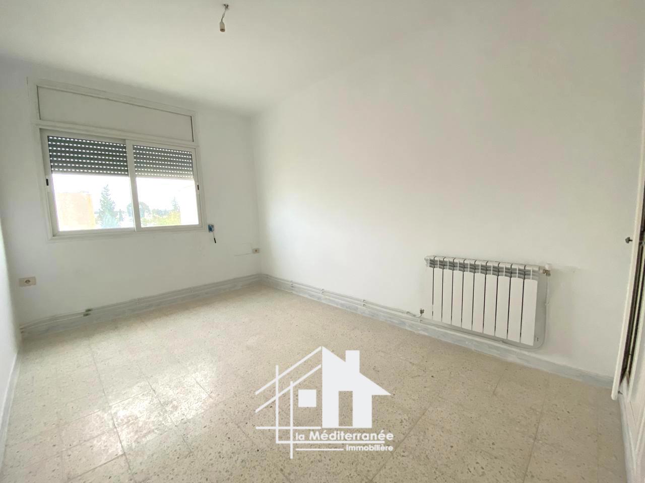 La Marsa Cite El Ahmadi Location Appart. 2 pices Appartement s2 avec terrasse  la marsa lahwech