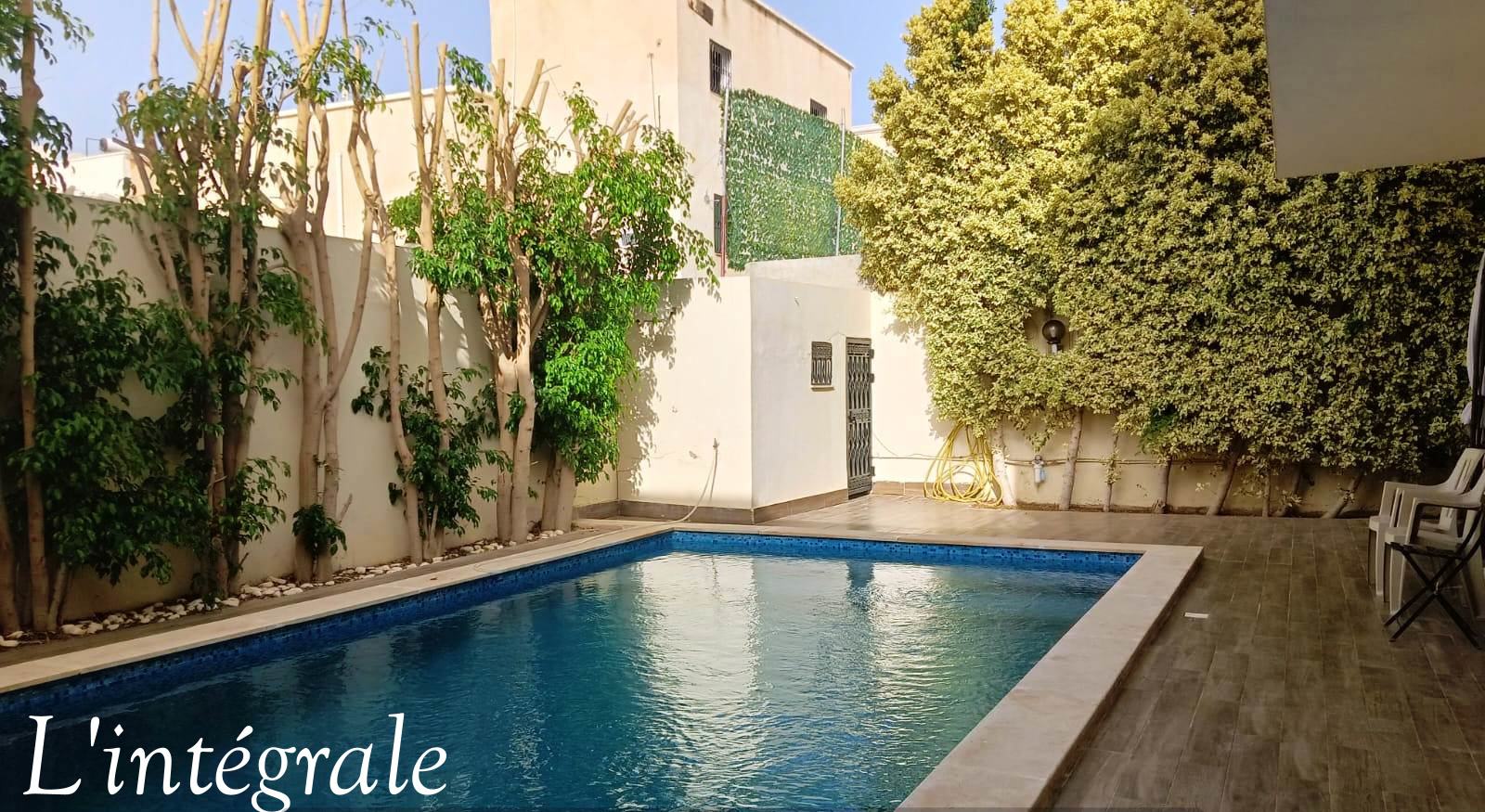 Raoued Cite El Ghazala 1 Vente Maisons Belle villa avec deux niveaux indpendants