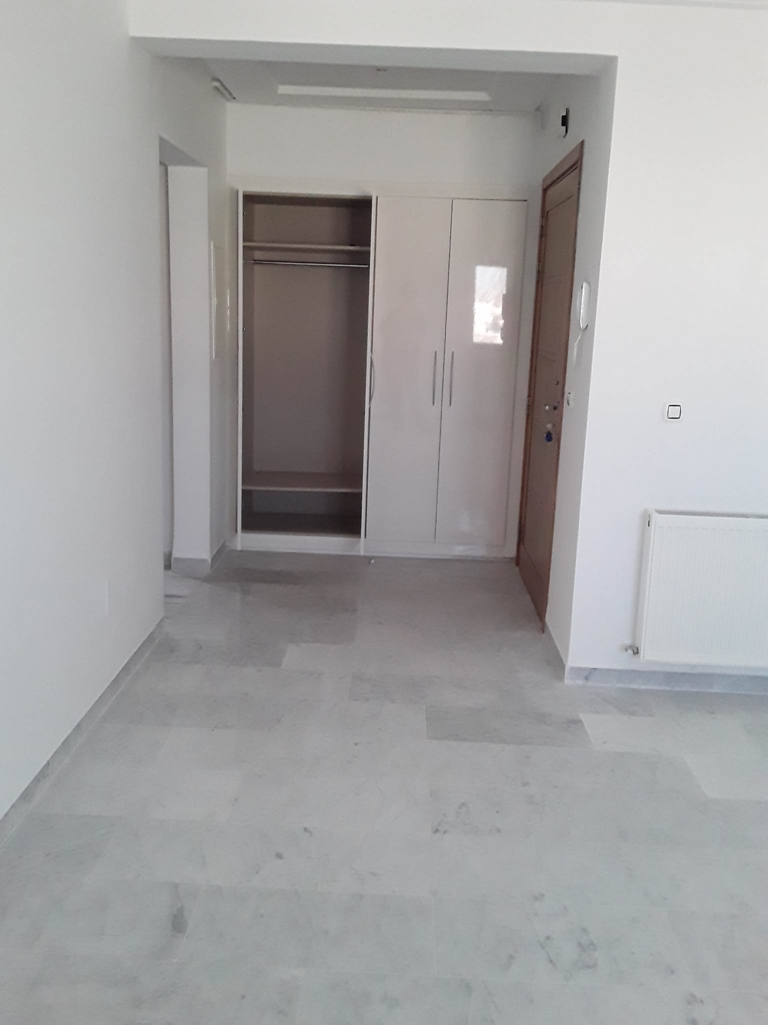 Raoued Cite El Ghazala 2 Location Appart. 3 pices Un appartement 3pices haut standing