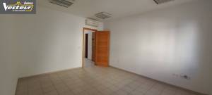 Cite El Khadra Zone urbaine nord Location Appart. 1 pice A  bureau  hall2  hstanding au ref106a