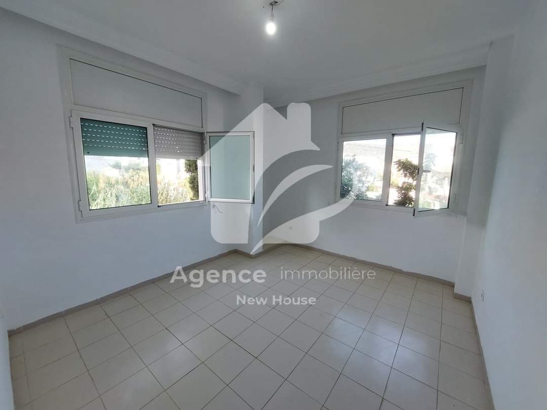 Bizerte Nord Cite De La Sante Location Appart. 4 pices Un appartement en premier tage