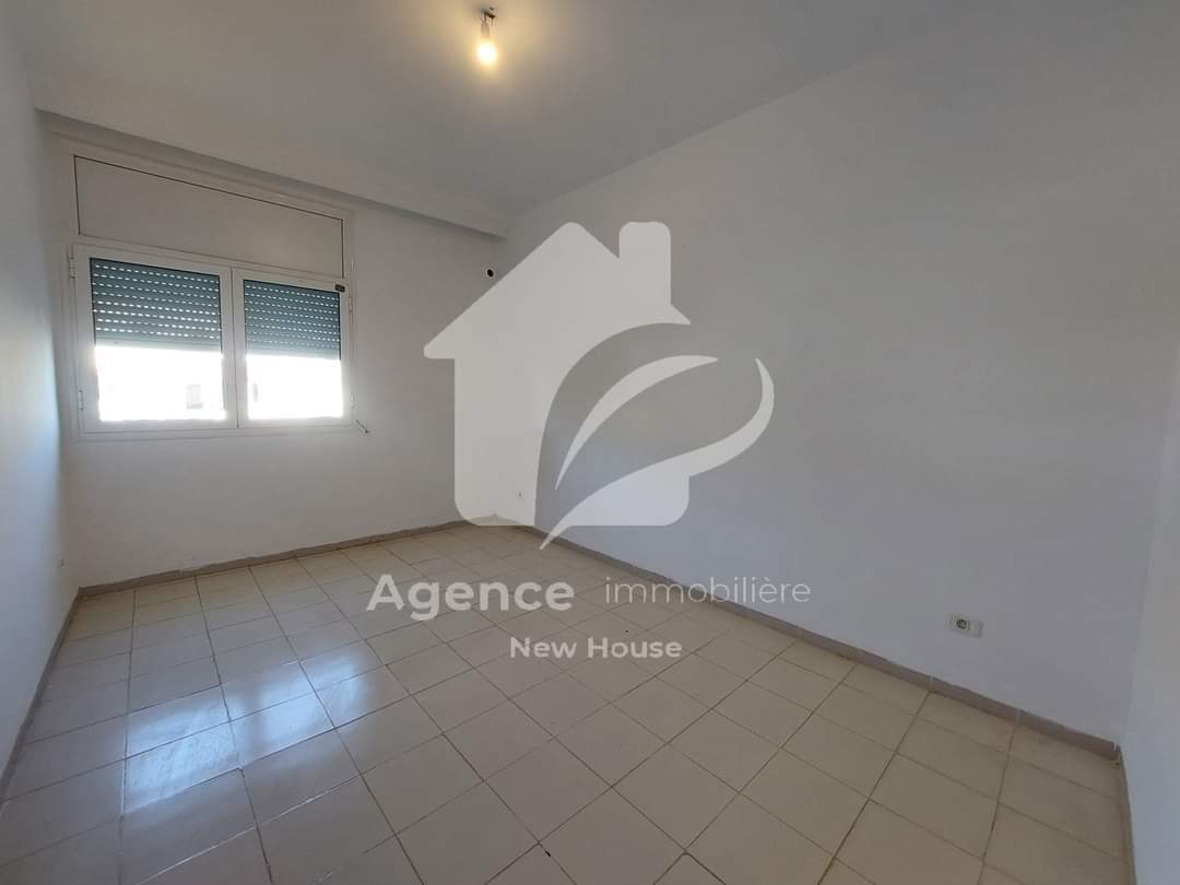 Bizerte Nord Cite De La Sante Location Appart. 4 pices Un appartement en premier tage