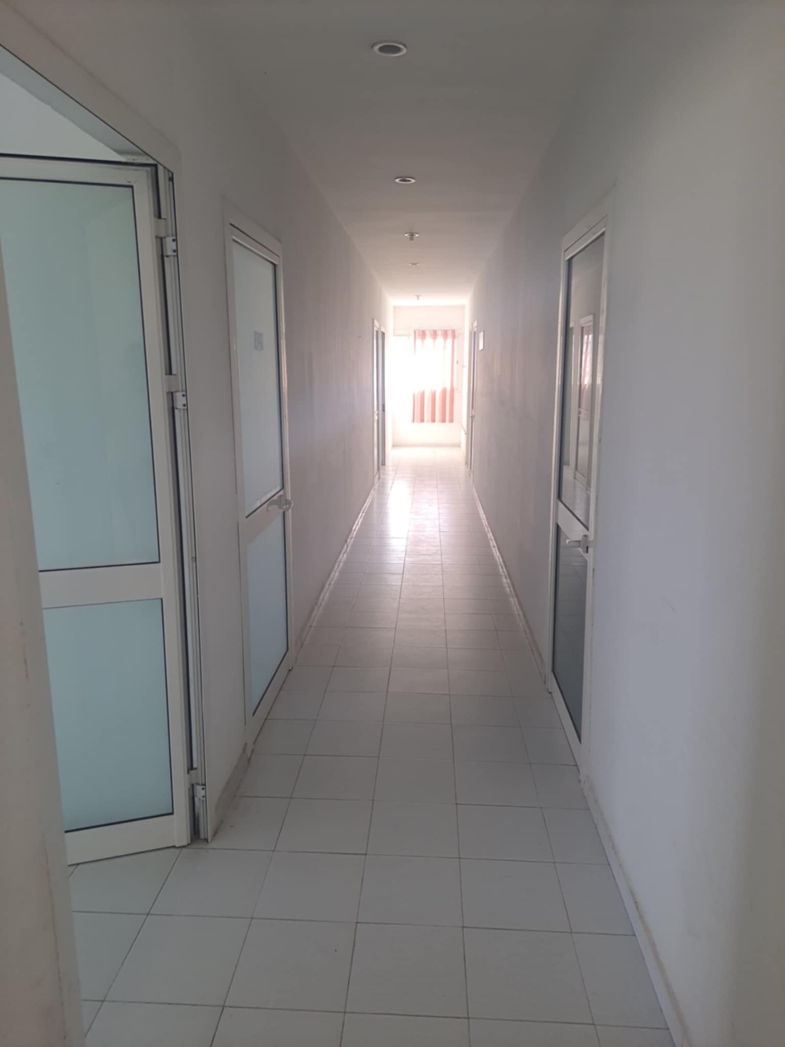 El Menzah El Manar 1 Location Autre Local commercial  charguia 60 m2