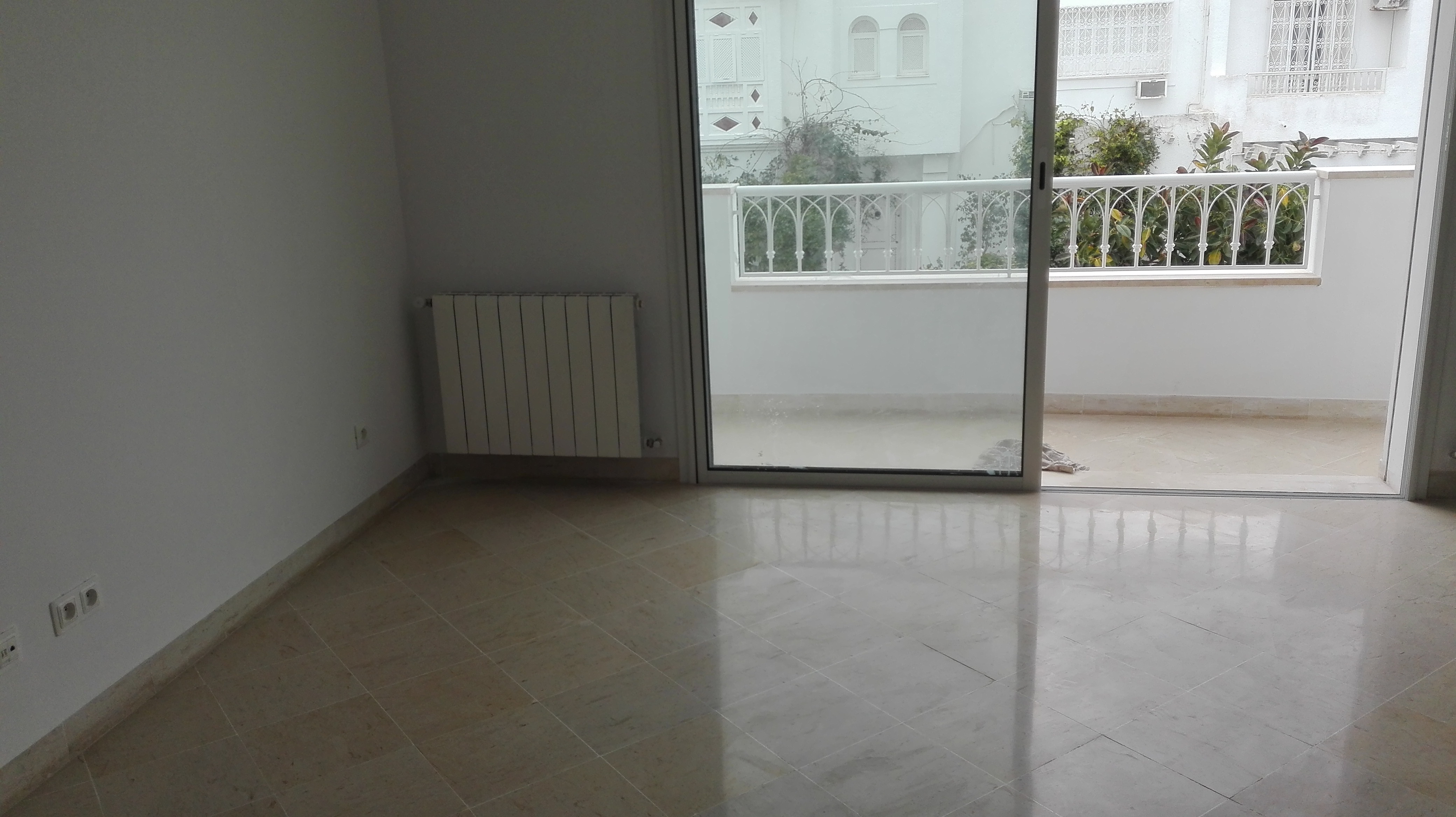 La Marsa Cite Mongi Slim Vente Appart. 4 pices Un grand s3  la marsa