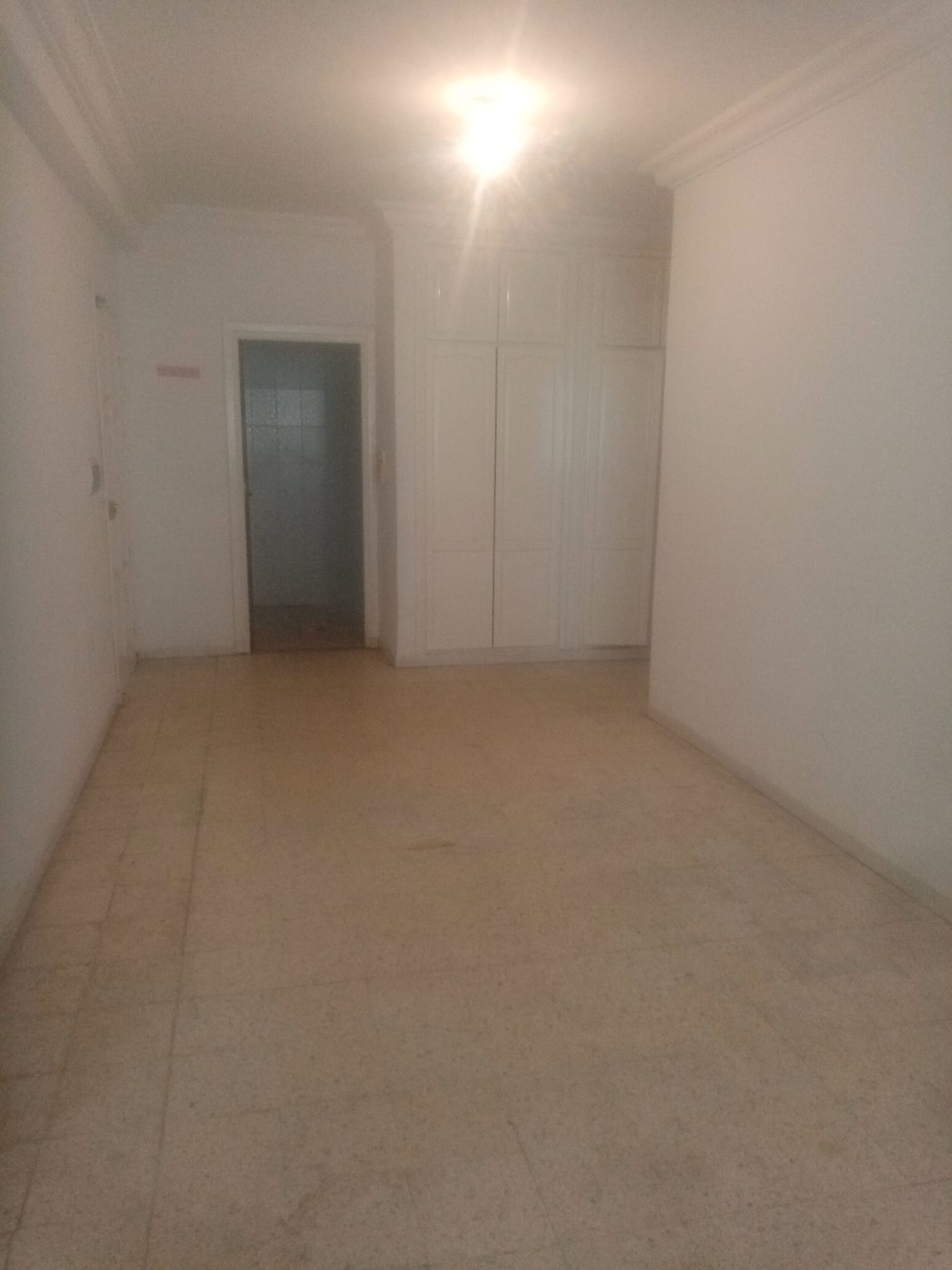 Carthage El Yasmina Location Appart. 3 pices S2 tres propre rue principale carthage yasmina