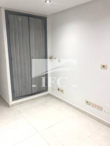 Bab Bhar Bab Bhar Bureaux & Commerces Bureau Bureau en 4 espaces 80mtunis