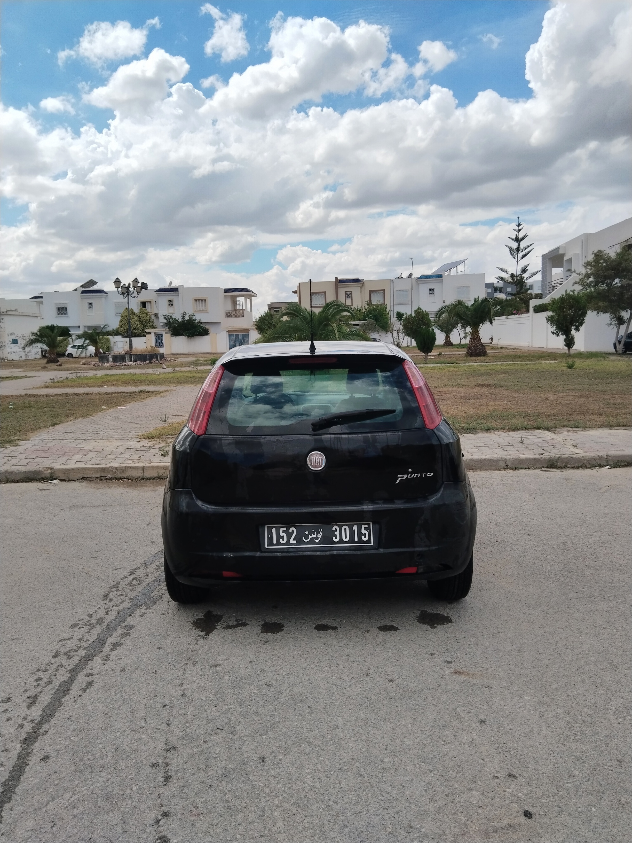 Ezzahra Cite El Ouns Fiat Punto Fiat punto grande