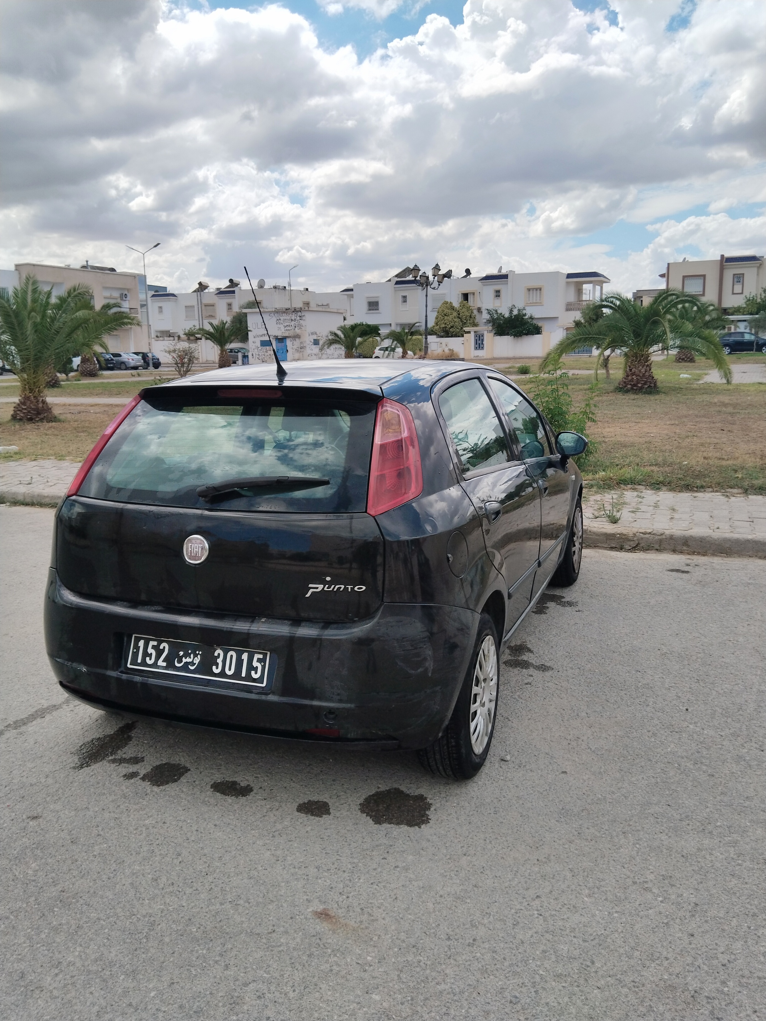 Ezzahra Cite El Ouns Fiat Punto Fiat punto grande