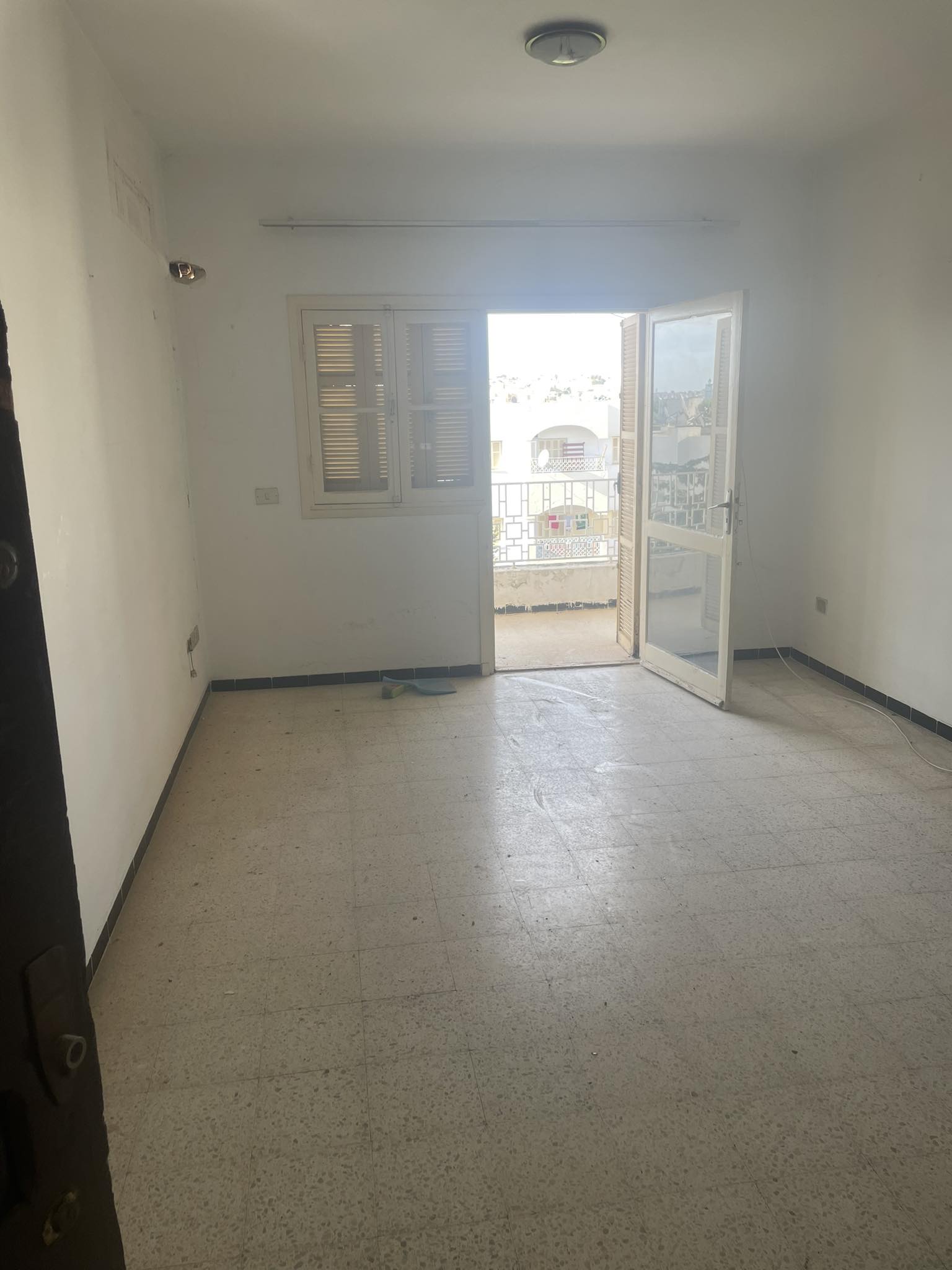 Ettahrir Cite Du Jardin Vente Appart. 4 pices Un appartement  cit el hadika tunis