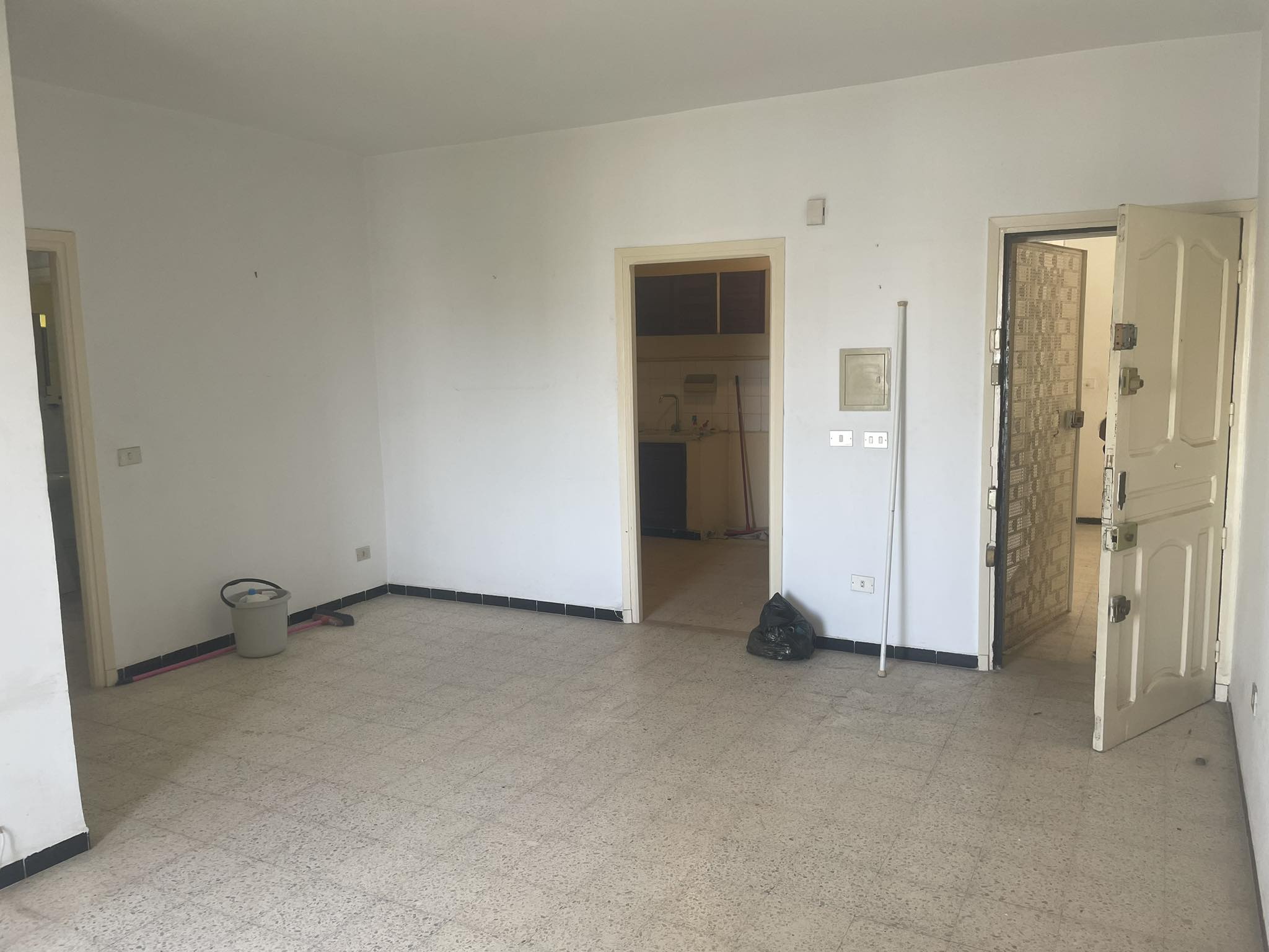 Ettahrir Cite Du Jardin Vente Appart. 4 pices Un appartement  cit el hadika tunis