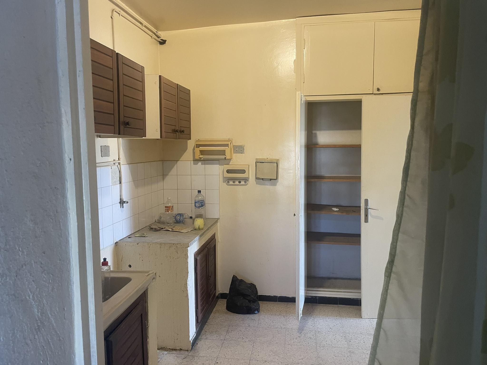 Ettahrir Cite Du Jardin Vente Appart. 4 pices Un appartement  cit el hadika tunis